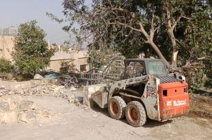 تواصل أعمال الصيانة ودعم المتضررين في بلدة الكفور بعد العدوان الإسرائيلي الأخير