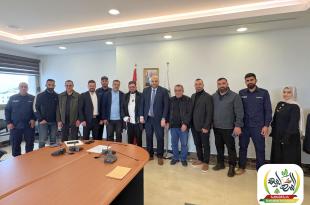 وفد من بلدية الشهابية يعرض على وزير الصحة الواقع الصحي للبلدة واحتياجاتها