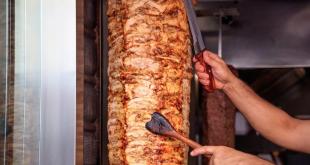 حسن خليل: اللبنانيون بين نار العدو وسكين الداخل