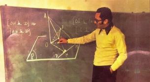 ّد.  علي عواضة: بذرة نادٍ