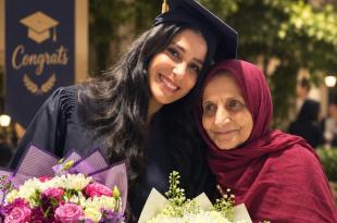 زينة عباس عبدالله.. قدّمت أجمل هدية لوالدتها